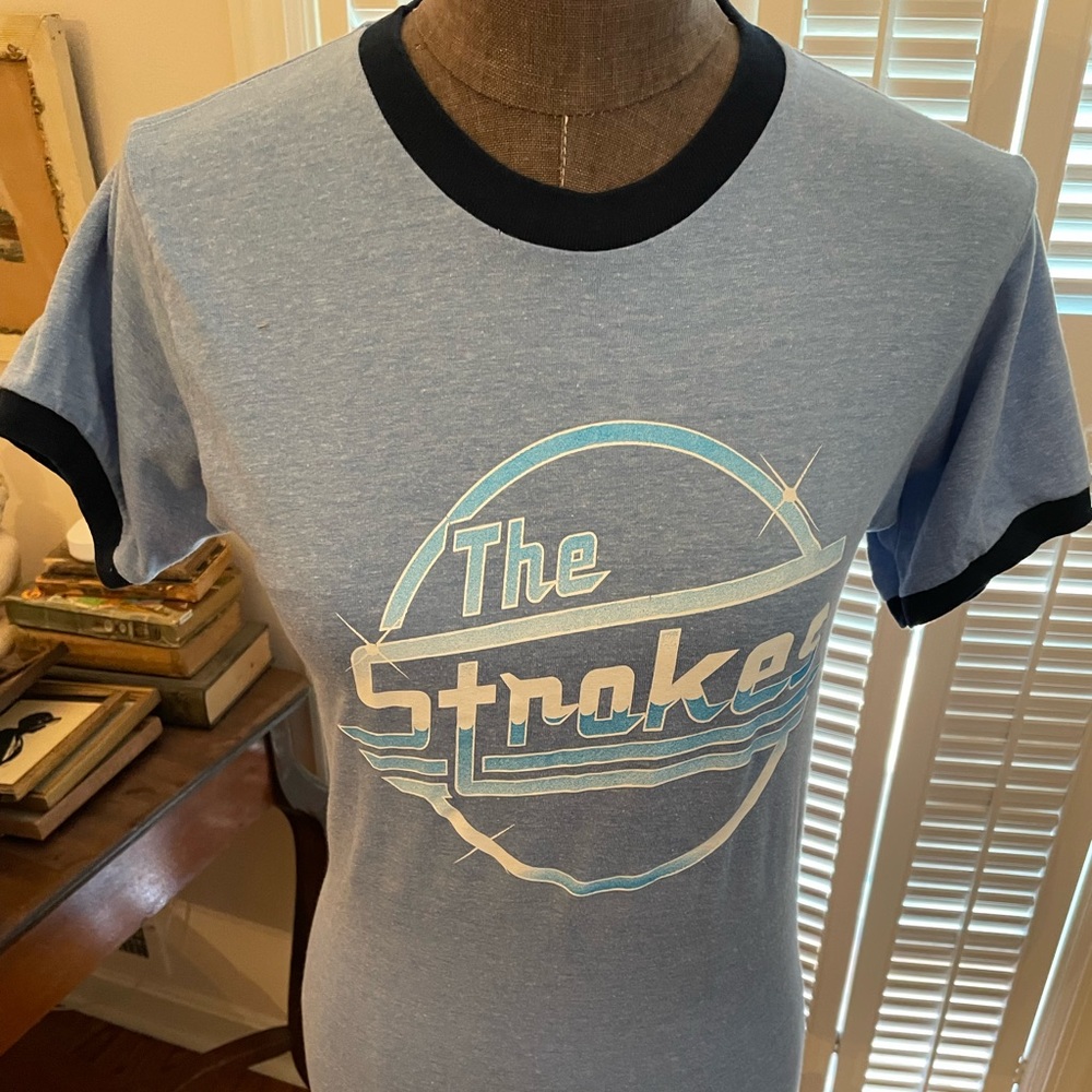 Vintage BLUE Grape THE STROKES small tee